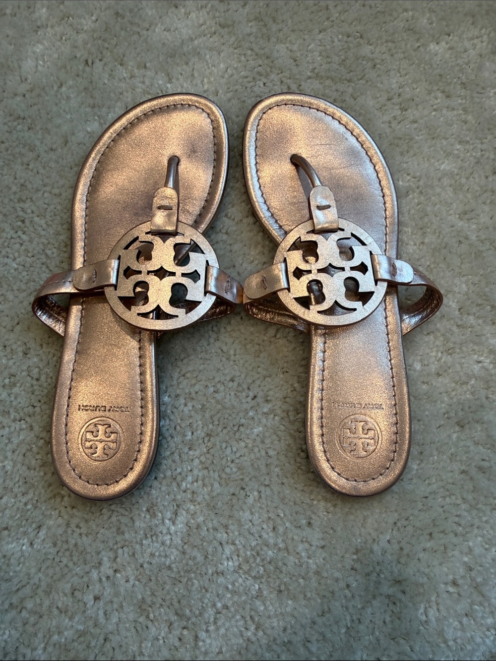 Tory Burch Women’s rose gold miller thong flip flops size 8